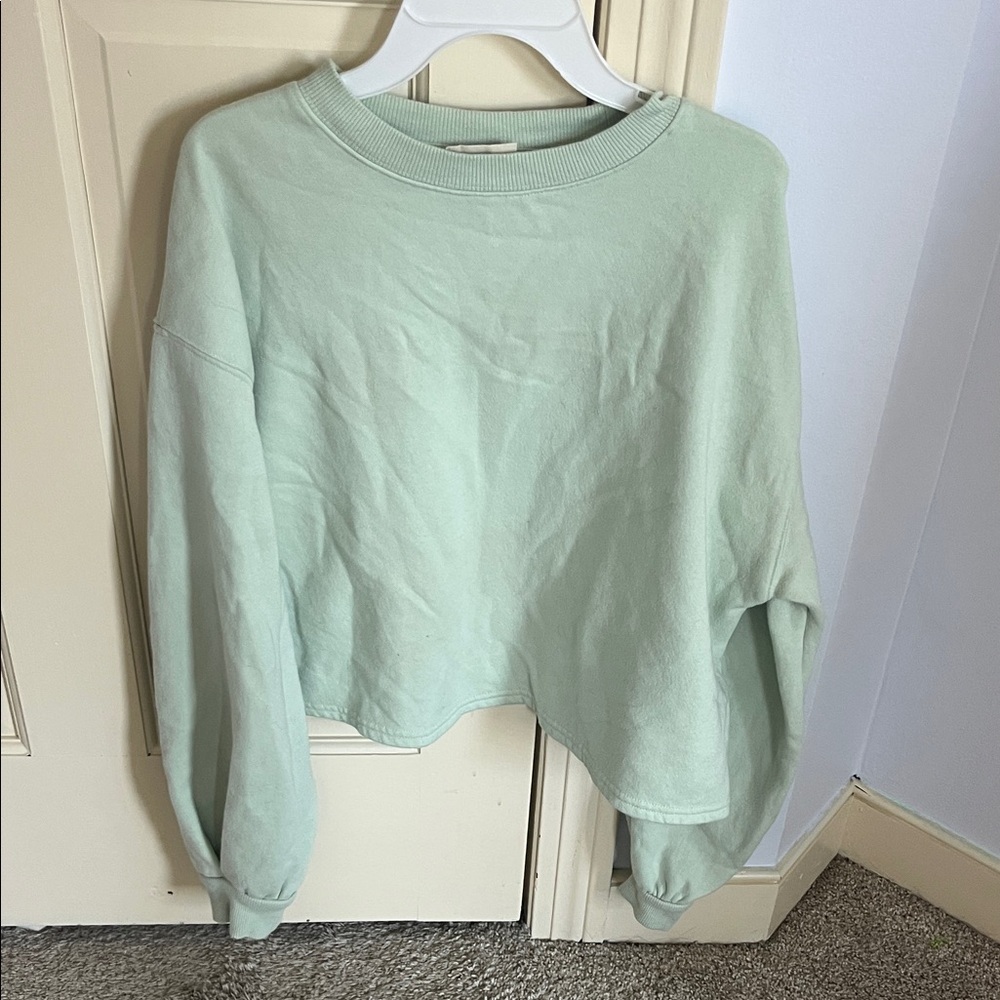 Universal Thread Light Green Women's Cropped Sweatshirt